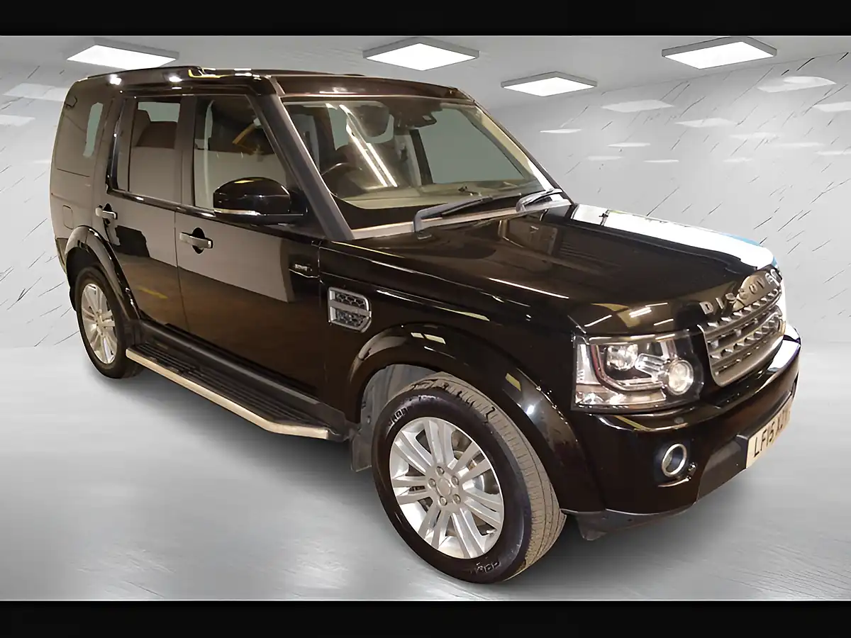 Used 2015 Land Rover Discovery Se Tech Black - Interior and Exterior details 3