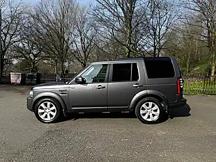 Used 2015 Land Rover Discovery Se Tech Grey - Interior and Exterior details 2