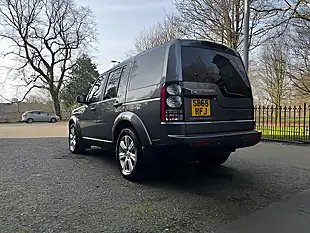 Used 2015 Land Rover Discovery Se Tech Grey - Interior and Exterior details 3