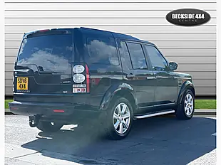 Used 2015 Land Rover Discovery Se Tech Santorini Black - Interior and Exterior details 4