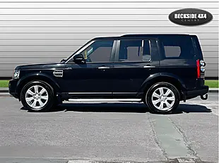 Used 2015 Land Rover Discovery Se Tech Santorini Black - Interior and Exterior details 6