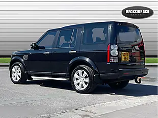 Used 2015 Land Rover Discovery Se Tech Santorini Black - Interior and Exterior details 7
