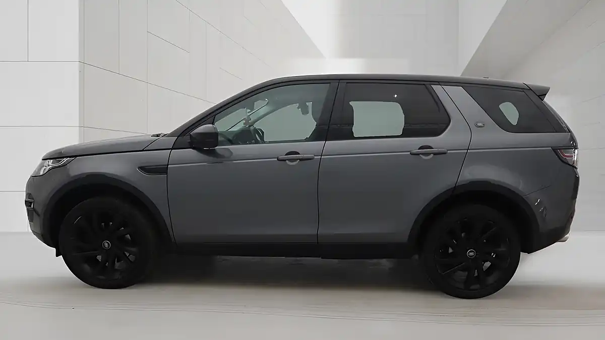 Used 2015 Land Rover Discovery Sport Hse Black Grey - Interior and Exterior details 18