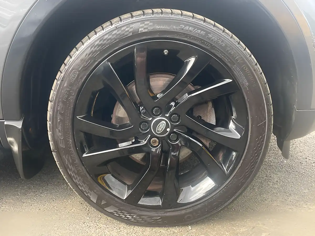 Used 2015 Land Rover Discovery Sport Hse Black Grey - Interior and Exterior details 11