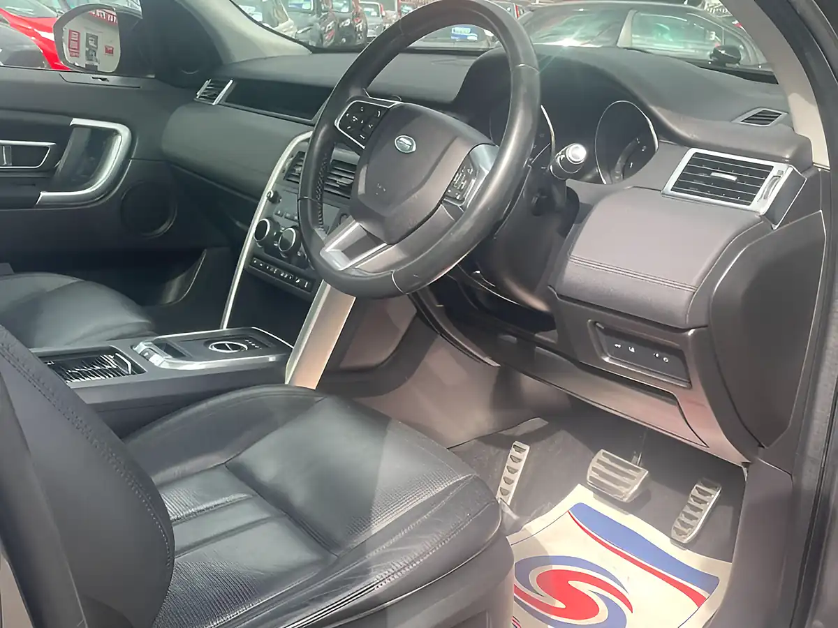 Used 2015 Land Rover Discovery Sport Hse Black Grey - Interior and Exterior details 12