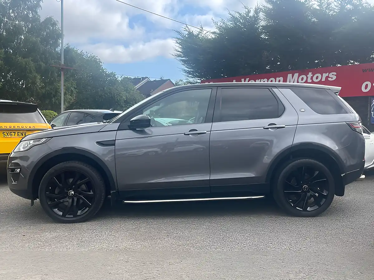 Used 2015 Land Rover Discovery Sport Hse Black Grey - Interior and Exterior details 6