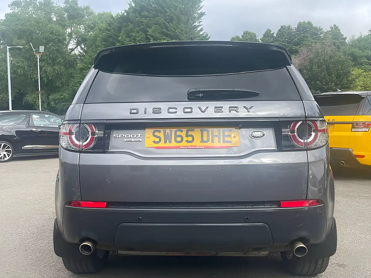 Used 2015 Land Rover Discovery Sport Hse Black Grey - Interior and Exterior details 9