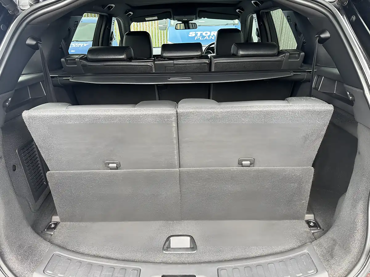 Used 2015 Land Rover Discovery Sport Hse Black - Interior and Exterior details 12