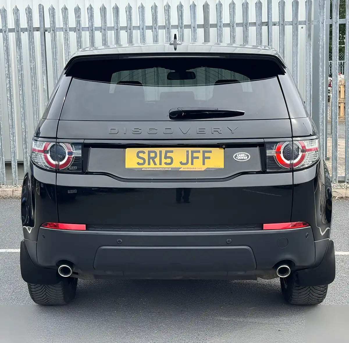 Used 2015 Land Rover Discovery Sport Hse Black - Interior and Exterior details 6