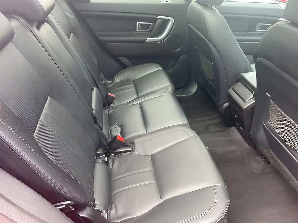 Used 2015 Land Rover Discovery Sport Hse Black Red - Interior and Exterior details 16