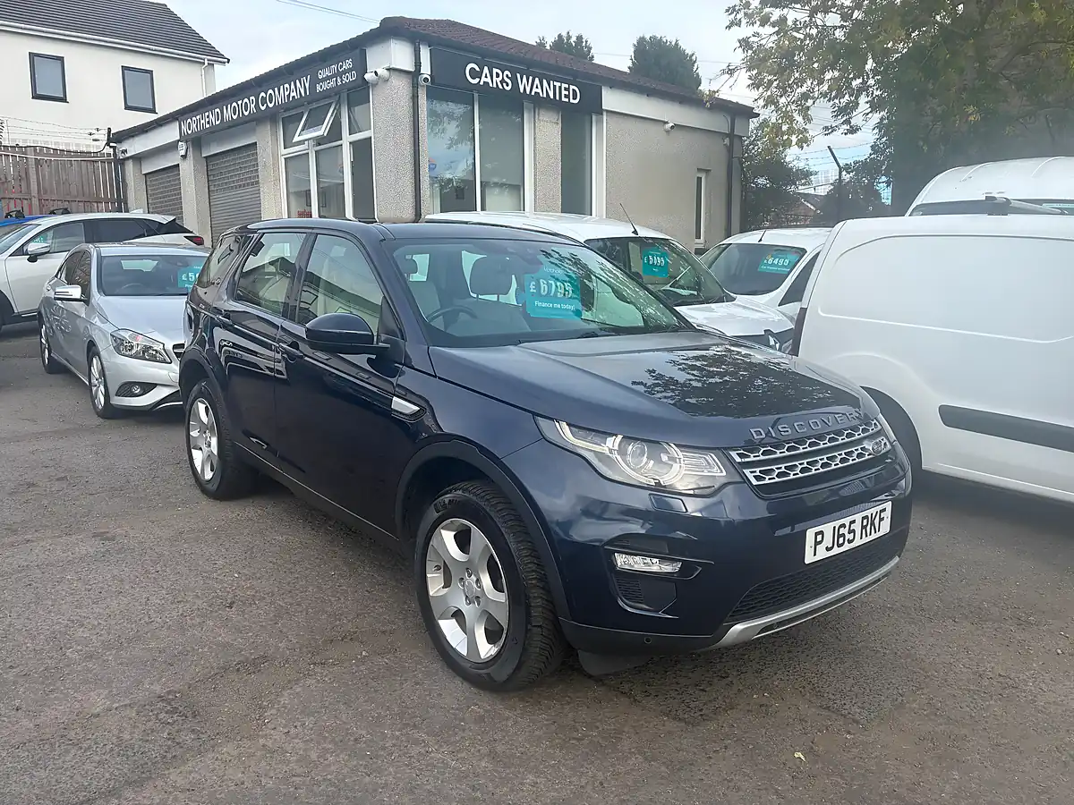 Used 2015 Land Rover Discovery Sport Hse Blue - Front View