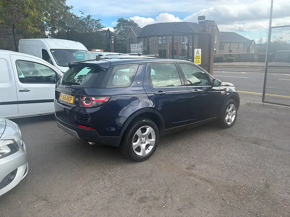 Used 2015 Land Rover Discovery Sport Hse Blue - Interior and Exterior details 3