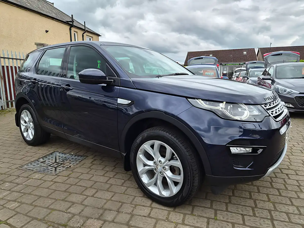 Used 2015 Land Rover Discovery Sport Hse Blue - Front View