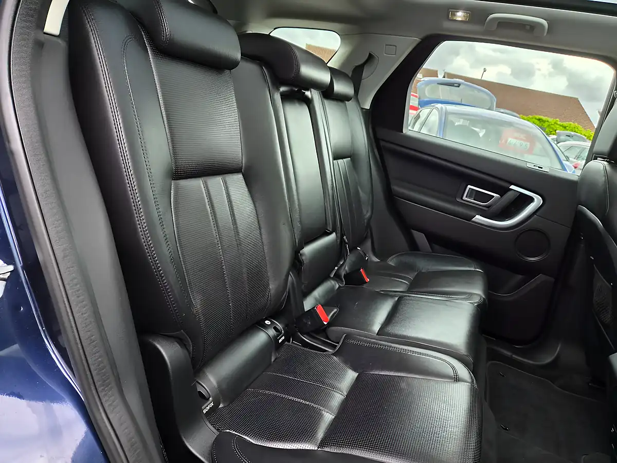 Used 2015 Land Rover Discovery Sport Hse Blue - Interior and Exterior details 14