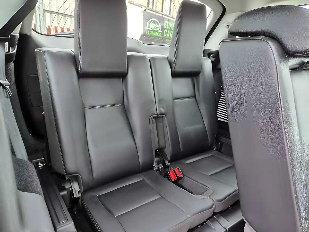 Used 2015 Land Rover Discovery Sport Hse Blue - Interior and Exterior details 15