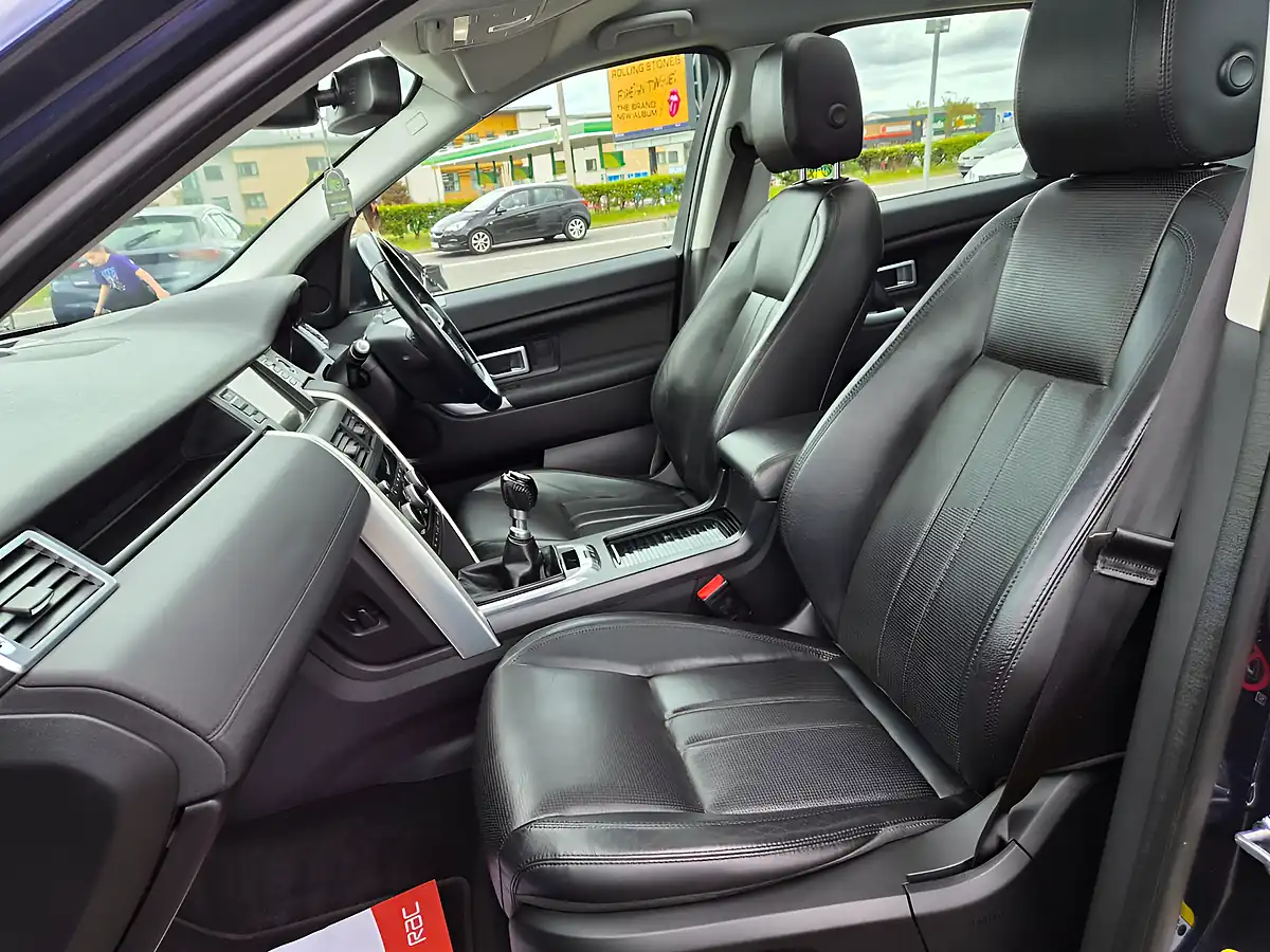 Used 2015 Land Rover Discovery Sport Hse Blue - Interior and Exterior details 17