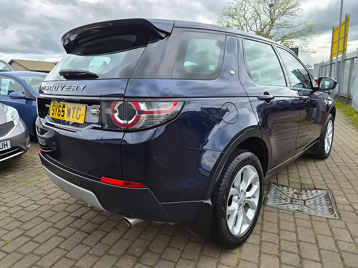 Used 2015 Land Rover Discovery Sport Hse Blue - Interior and Exterior details 6