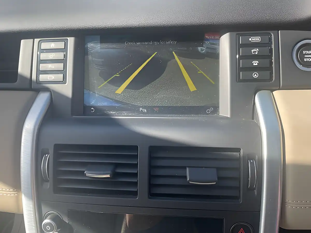 Used 2015 Land Rover Discovery Sport Hse Blue - Interior and Exterior details 16