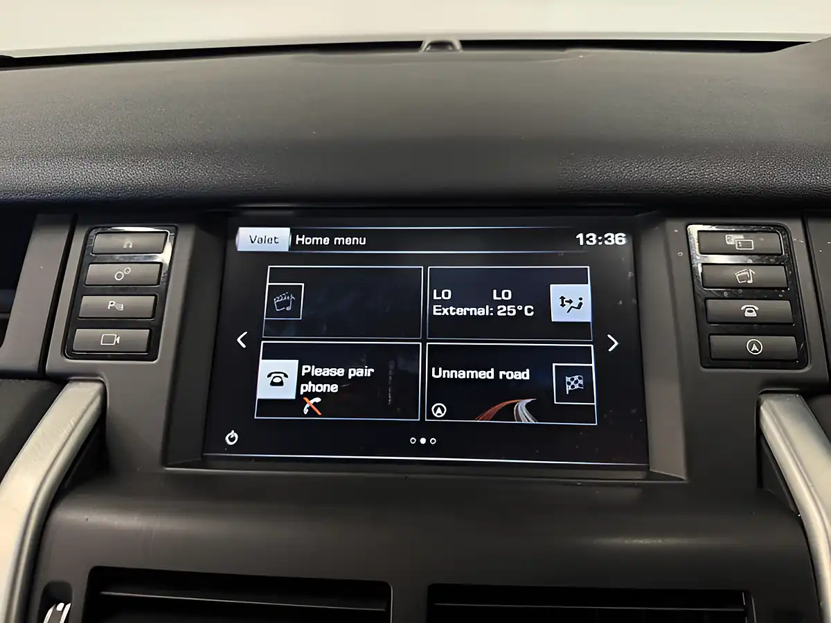 Used 2015 Land Rover Discovery Sport Hse Grey - Interior and Exterior details 17