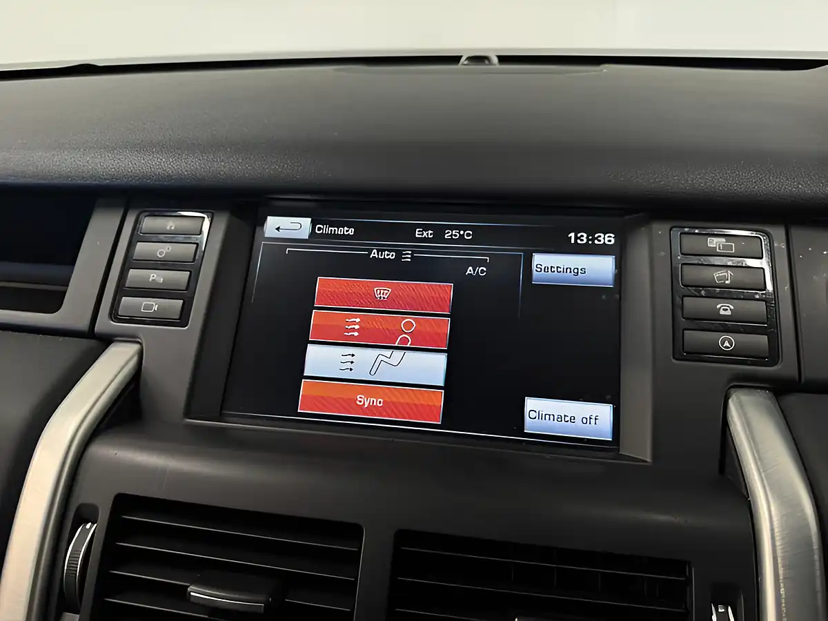 Used 2015 Land Rover Discovery Sport Hse Grey - Interior and Exterior details 18