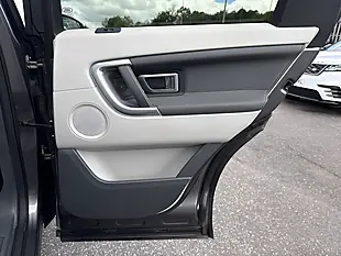 Used 2015 Land Rover Discovery Sport Hse Grey - Interior and Exterior details 15