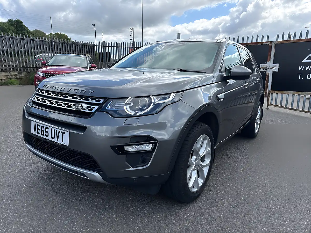 Used 2015 Land Rover Discovery Sport Hse Grey - Interior and Exterior details 3