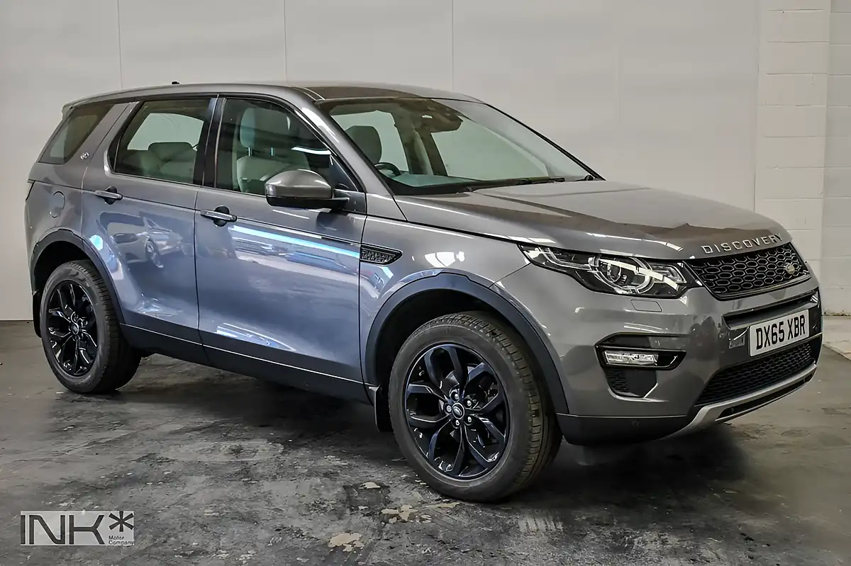 Used 2015 Land Rover Discovery Sport Hse Grey - Front View