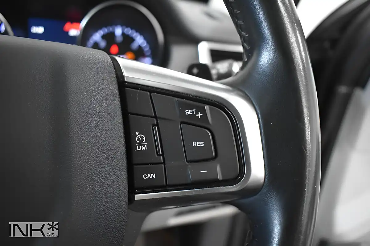 Used 2015 Land Rover Discovery Sport Hse Grey - Interior and Exterior details 12
