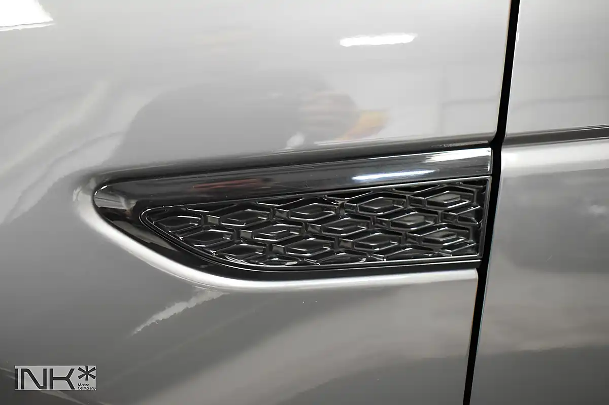 Used 2015 Land Rover Discovery Sport Hse Grey - Interior and Exterior details 15