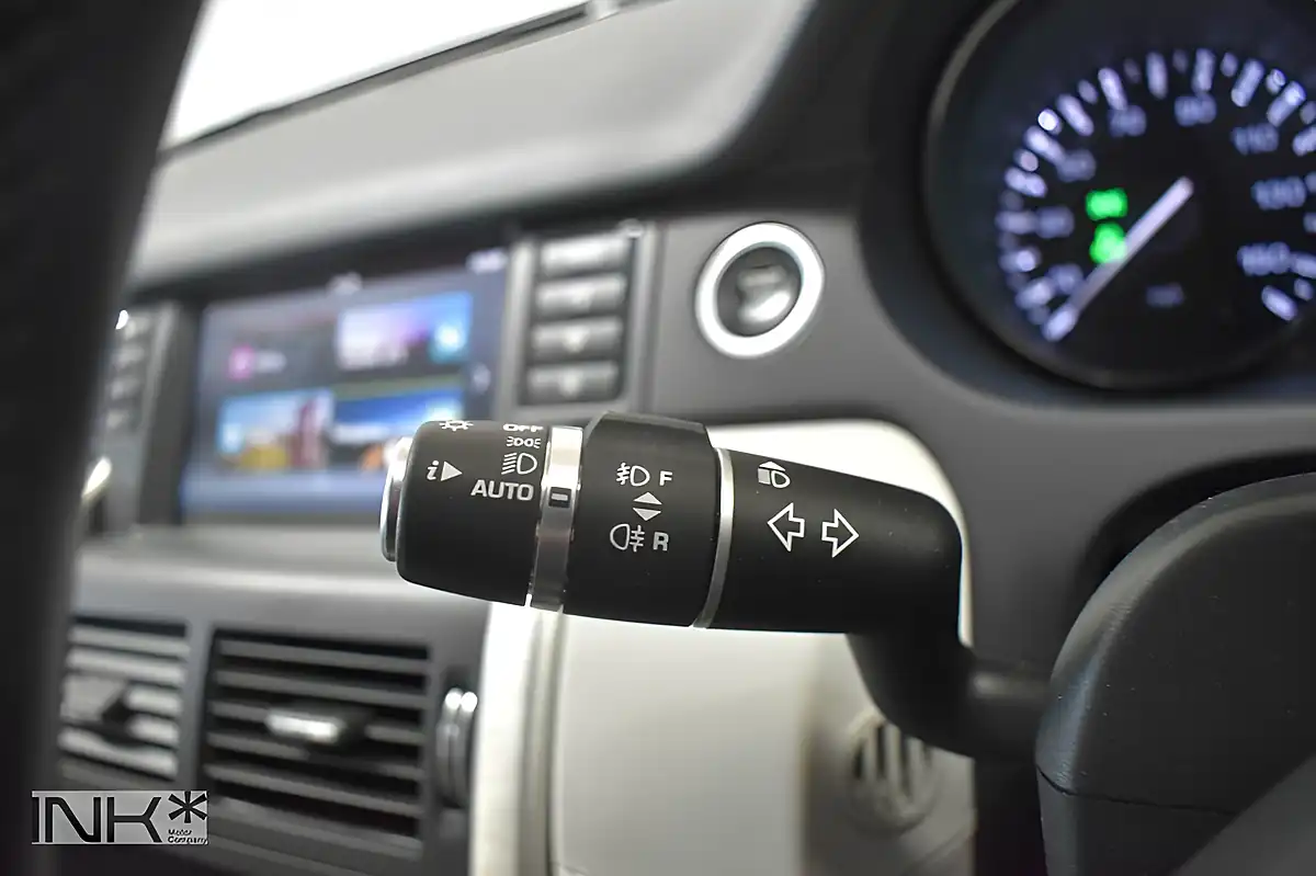 Used 2015 Land Rover Discovery Sport Hse Grey - Interior and Exterior details 18