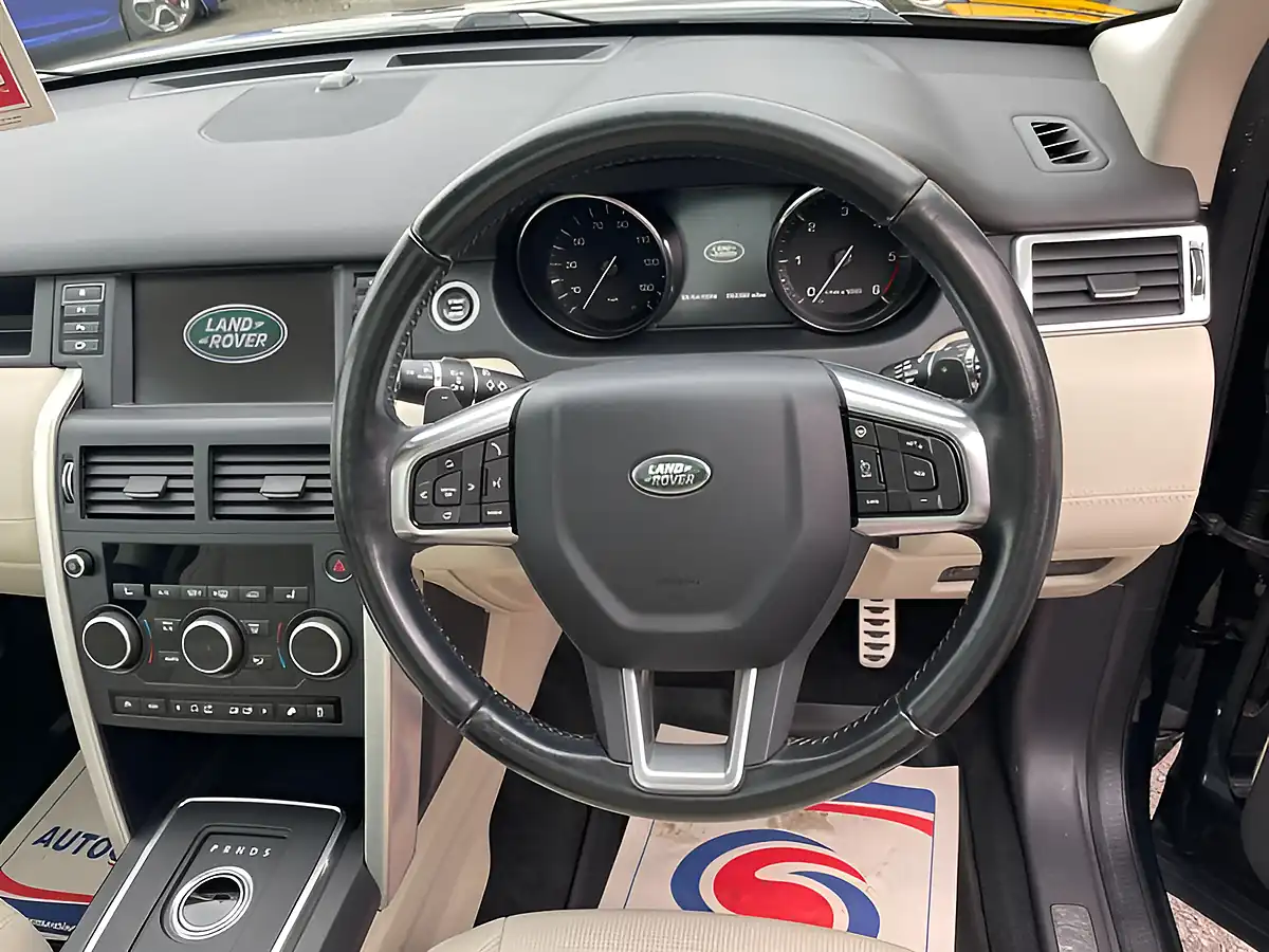 Used 2015 Land Rover Discovery Sport Hse Luxury Black - Interior and Exterior details 17