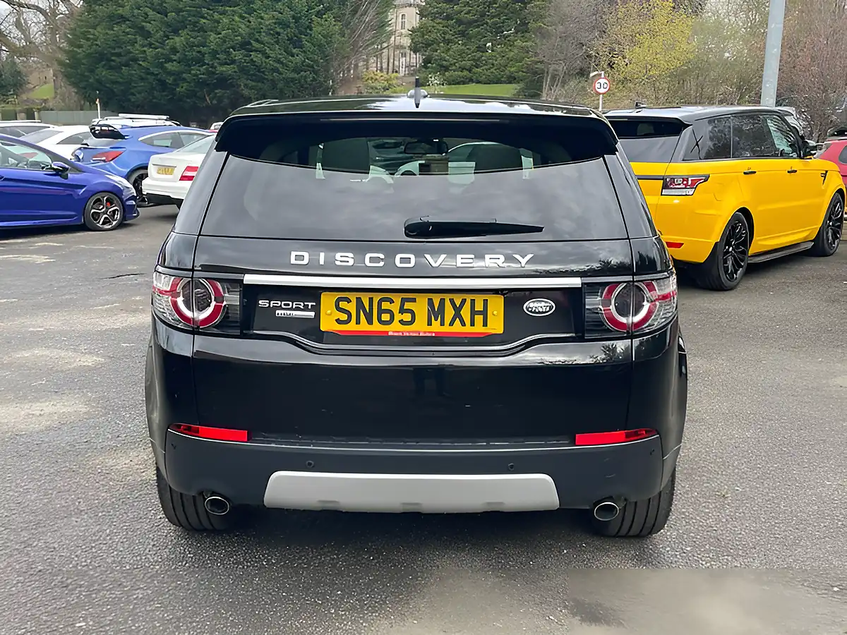 Used 2015 Land Rover Discovery Sport Hse Luxury Black - Interior and Exterior details 7