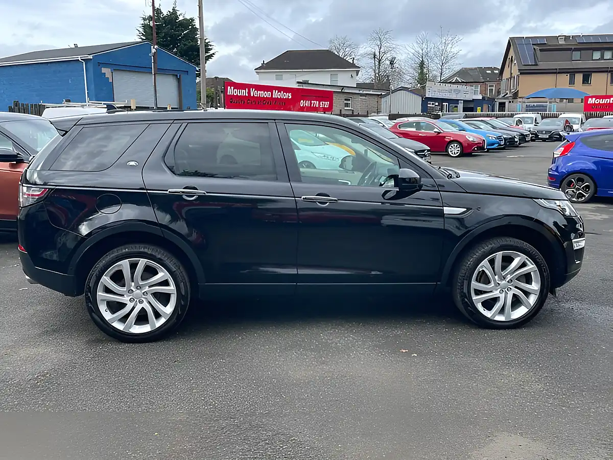 Used 2015 Land Rover Discovery Sport Hse Luxury Black - Interior and Exterior details 9