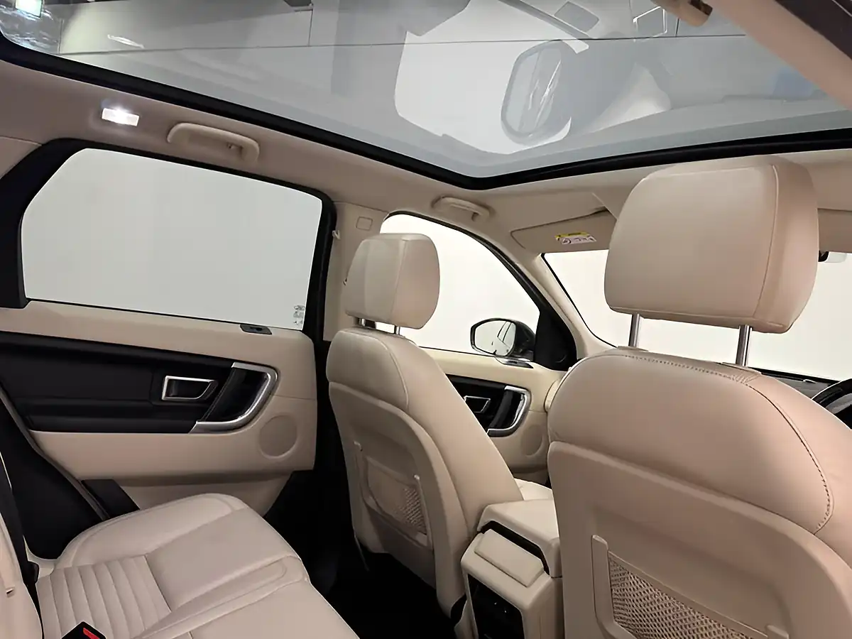 Used 2015 Land Rover Discovery Sport Hse Luxury Brown - Interior and Exterior details 12