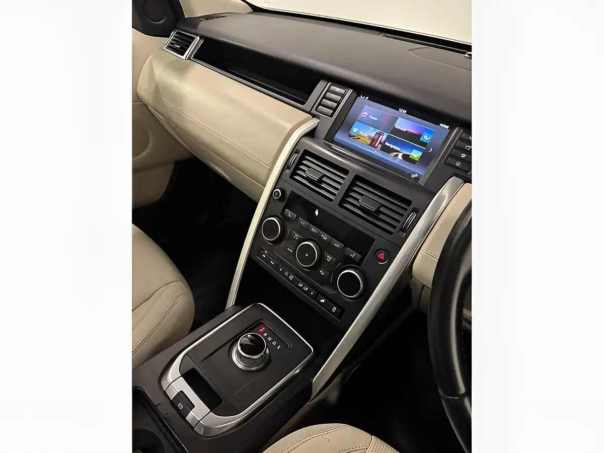 Used 2015 Land Rover Discovery Sport Hse Luxury Brown - Interior and Exterior details 14