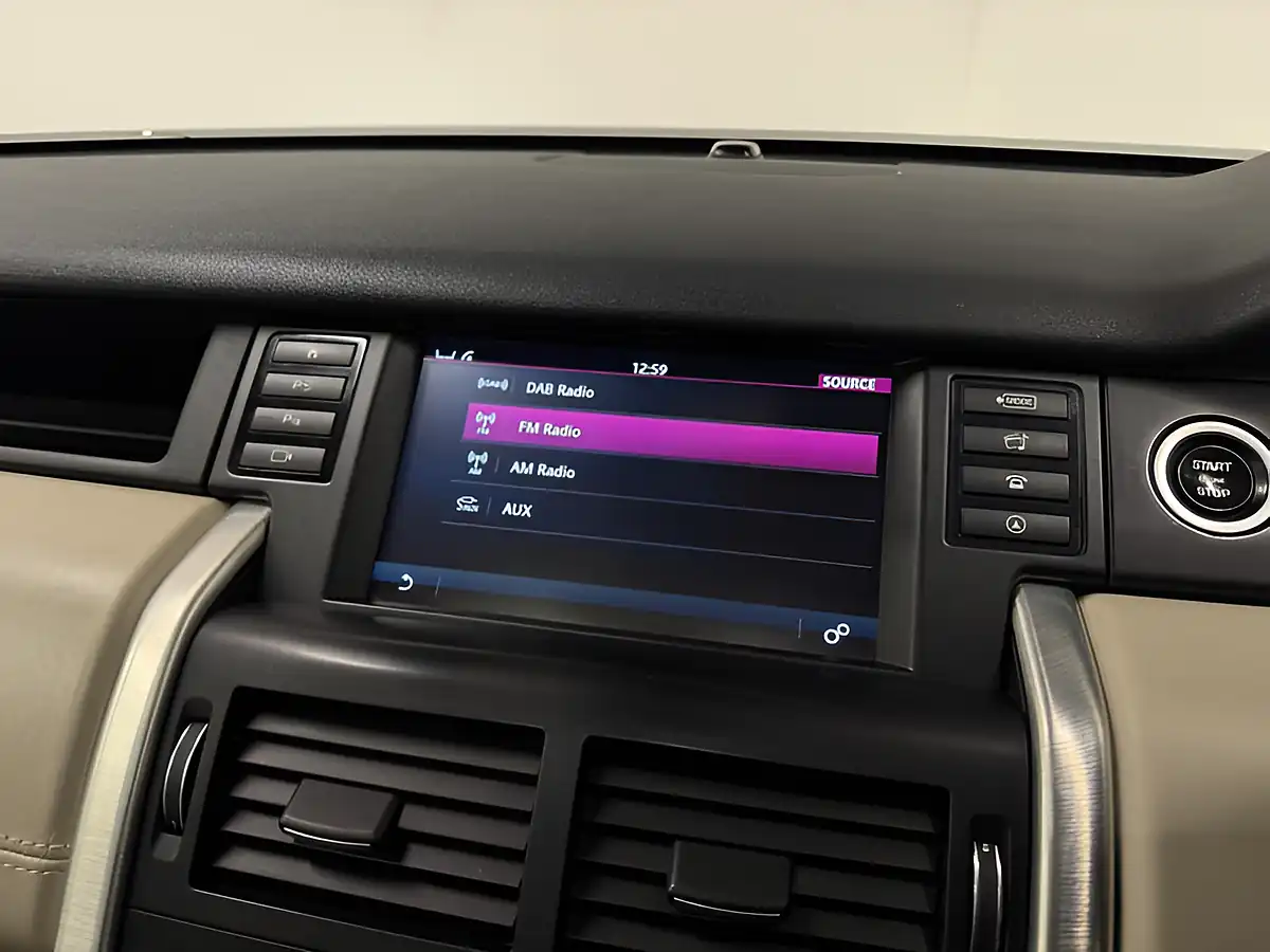 Used 2015 Land Rover Discovery Sport Hse Luxury Brown - Interior and Exterior details 16