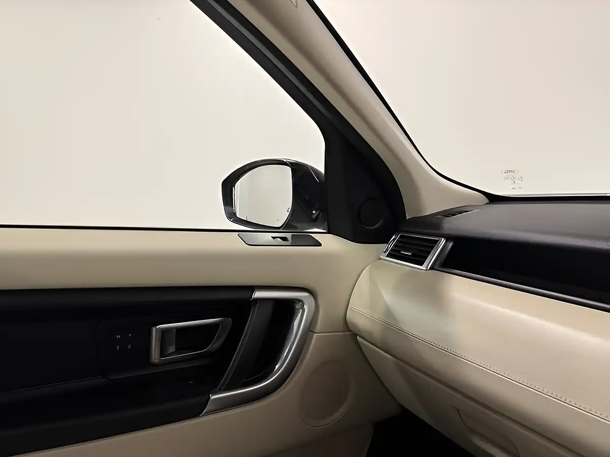 Used 2015 Land Rover Discovery Sport Hse Luxury Brown - Interior and Exterior details 19