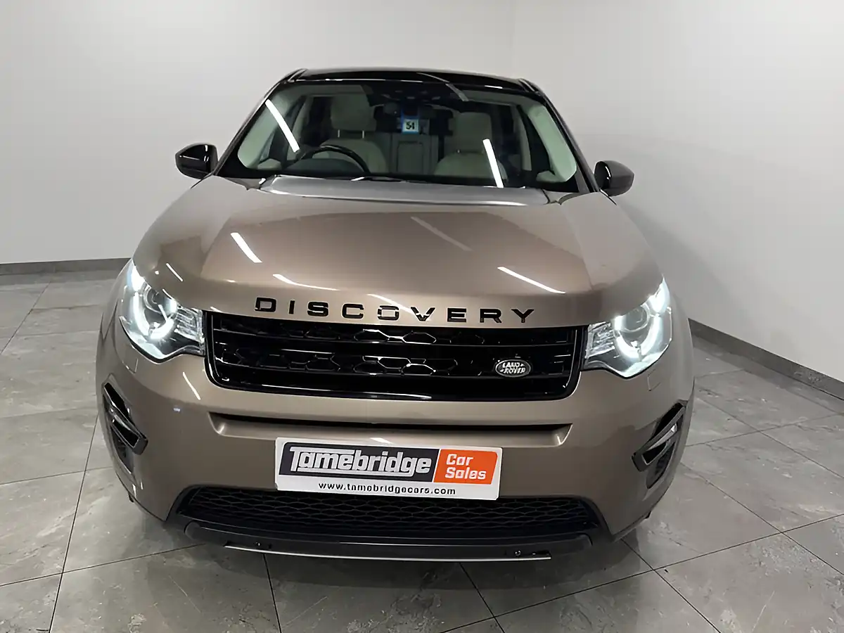 Used 2015 Land Rover Discovery Sport Hse Luxury Brown - Interior and Exterior details 3