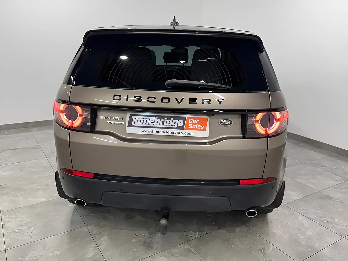 Used 2015 Land Rover Discovery Sport Hse Luxury Brown - Interior and Exterior details 7