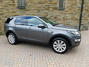 Used 2015 Land Rover Discovery Sport Hse Luxury Corris Grey - Interior and Exterior details 12