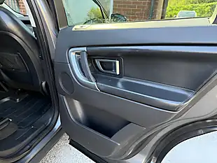 Used 2015 Land Rover Discovery Sport Hse Luxury Grey - Interior and Exterior details 12