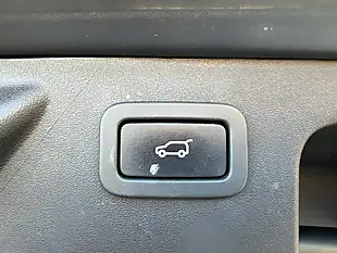 Used 2015 Land Rover Discovery Sport Hse Luxury Grey - Interior and Exterior details 14