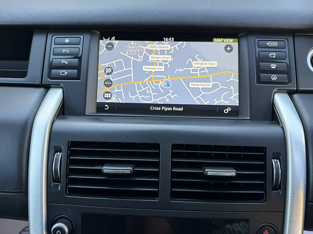 Used 2015 Land Rover Discovery Sport Hse Luxury Grey - Interior and Exterior details 19