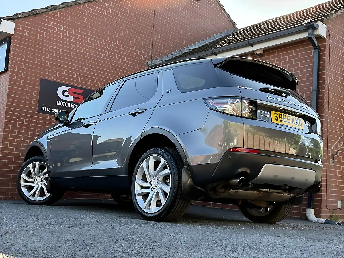 Used 2015 Land Rover Discovery Sport Hse Luxury Grey - Interior and Exterior details 8