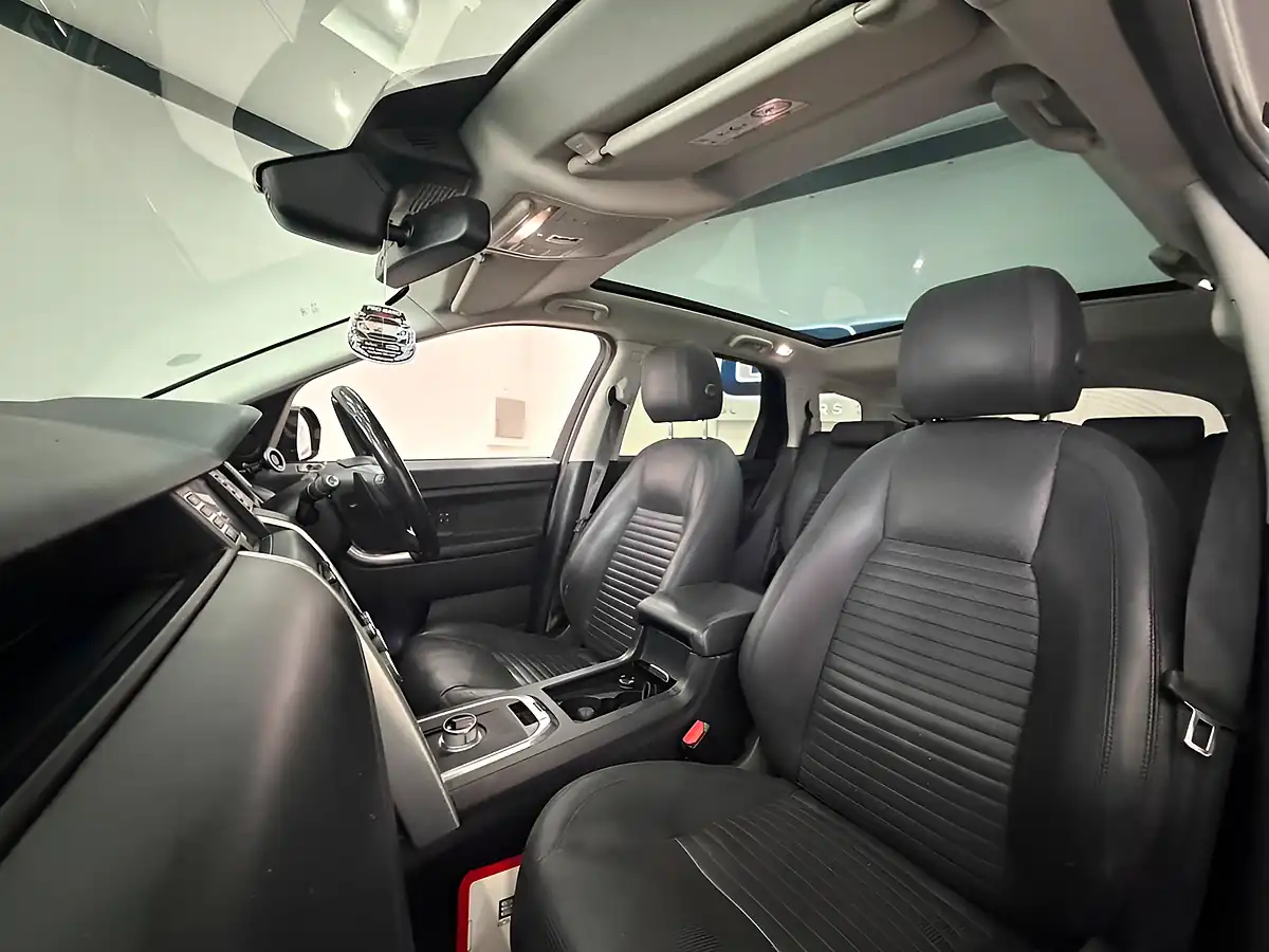 Used 2015 Land Rover Discovery Sport Hse Luxury Grey - Interior and Exterior details 18