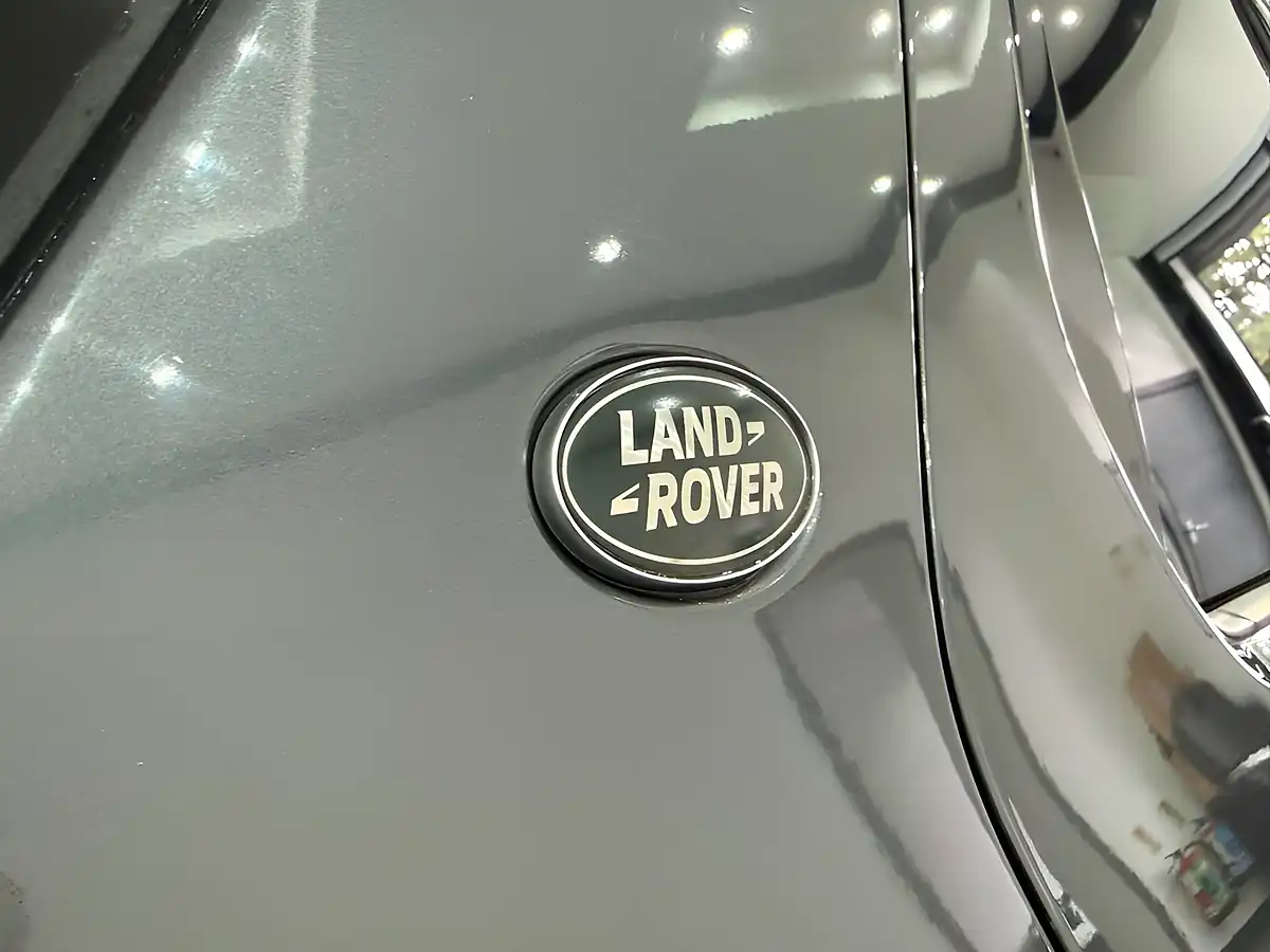 Used 2015 Land Rover Discovery Sport Hse Luxury Grey - Interior and Exterior details 19