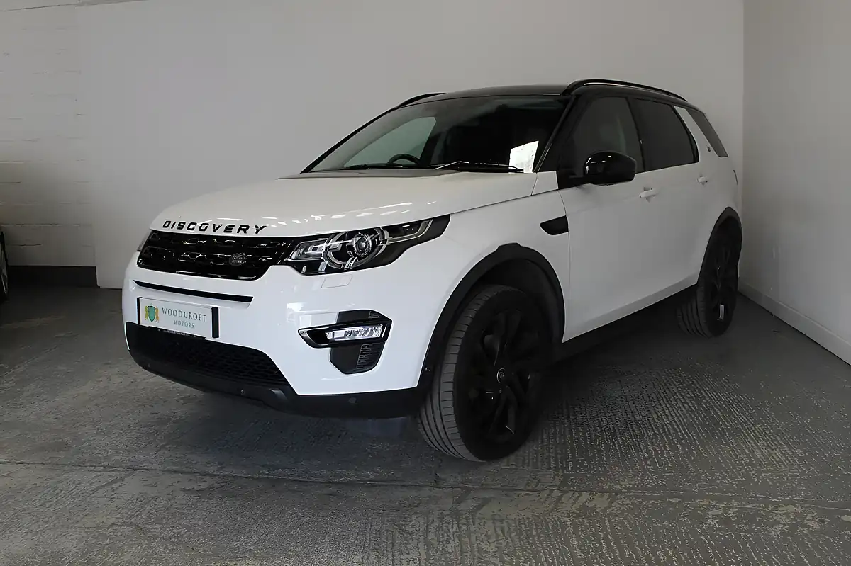 Used 2015 Land Rover Discovery Sport Hse Luxury White - Interior and Exterior details 2