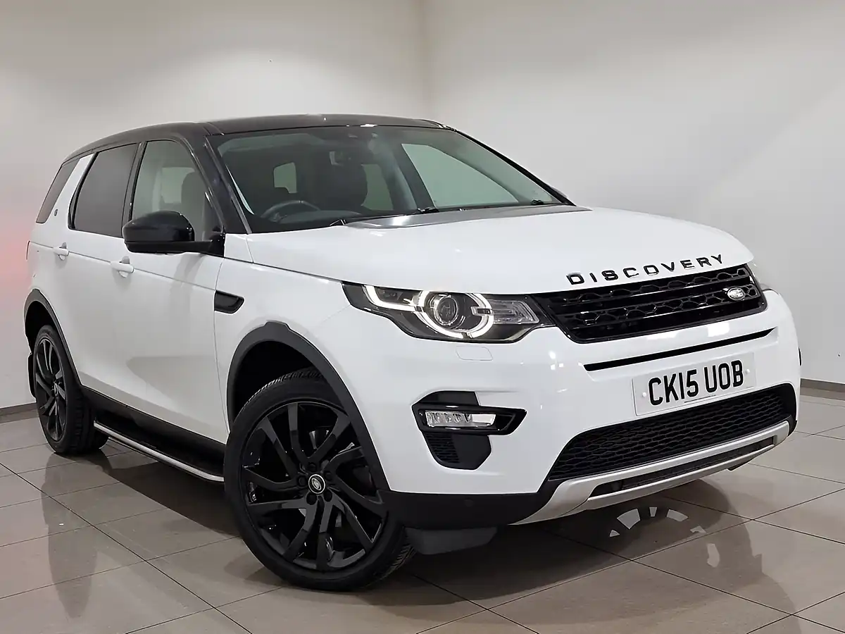 Used 2015 Land Rover Discovery Sport Hse Luxury White - Interior and Exterior details 7
