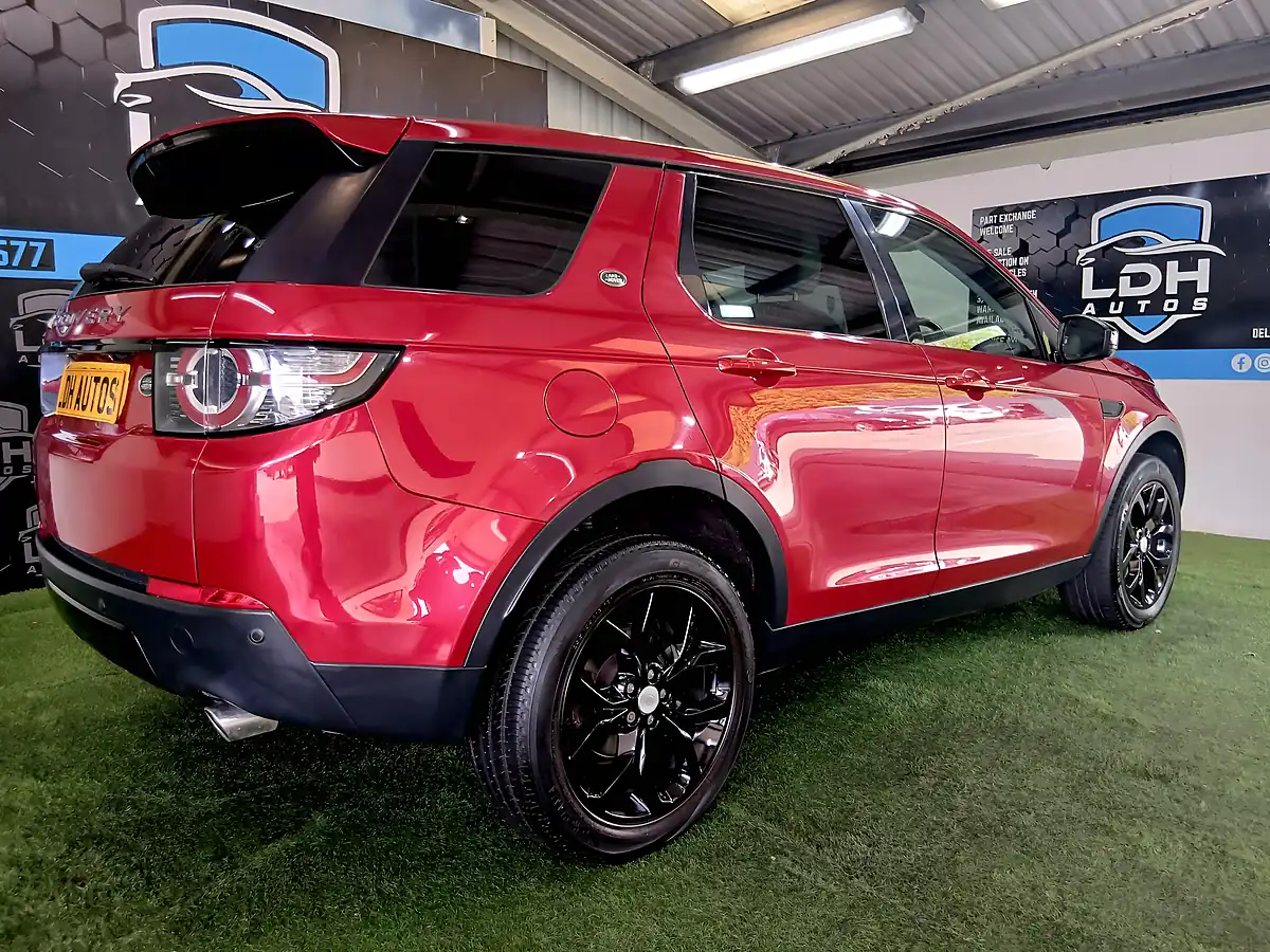 Used 2015 Land Rover Discovery Sport Hse Red - Interior and Exterior details 5
