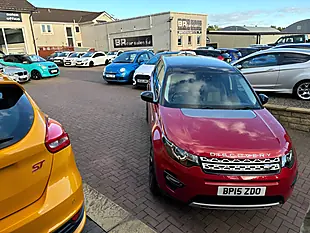 Used 2015 Land Rover Discovery Sport Hse Red - Interior and Exterior details 10